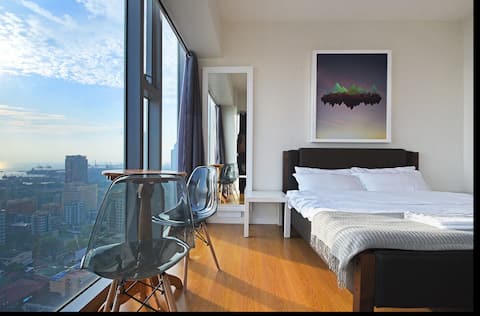 Shared apartment room in MKT DONT Book