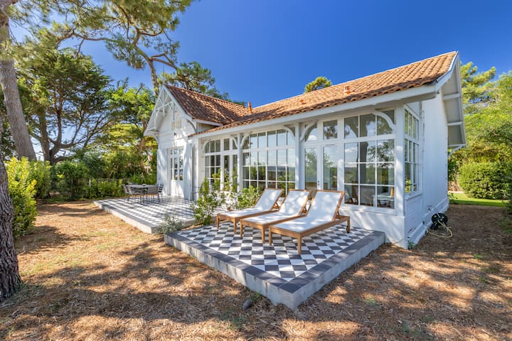 Concuergerie De La Presquile managed Airbnb listing 1