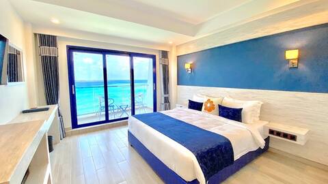2-Bedrooms with Infinity Pool