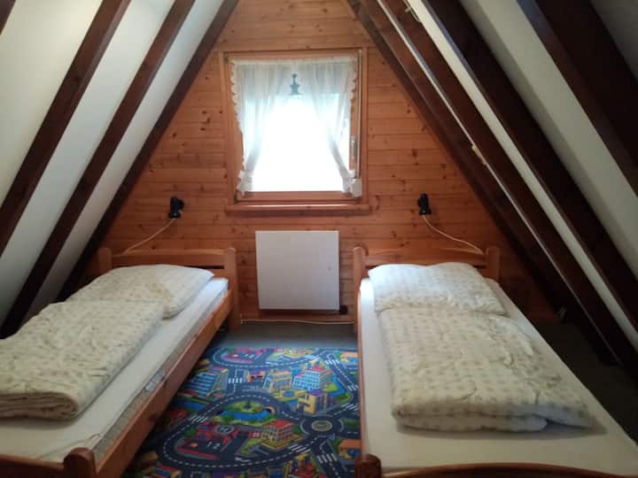 Soba u potkrovlju sjeverna strana - www.ferienhaus-bayern.com