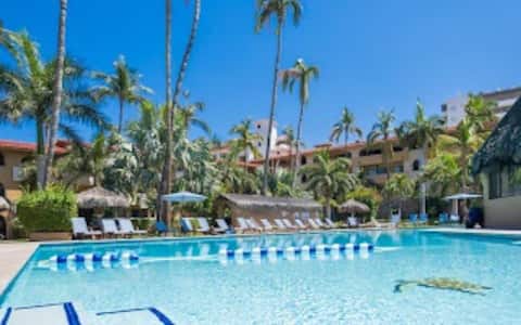 Top performing Airbnb: Location Location Location 2 in Cabo San Lucas