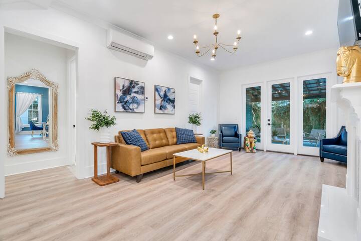 Renovated Creole Cottage in the Marigny Triangle gallery image 3