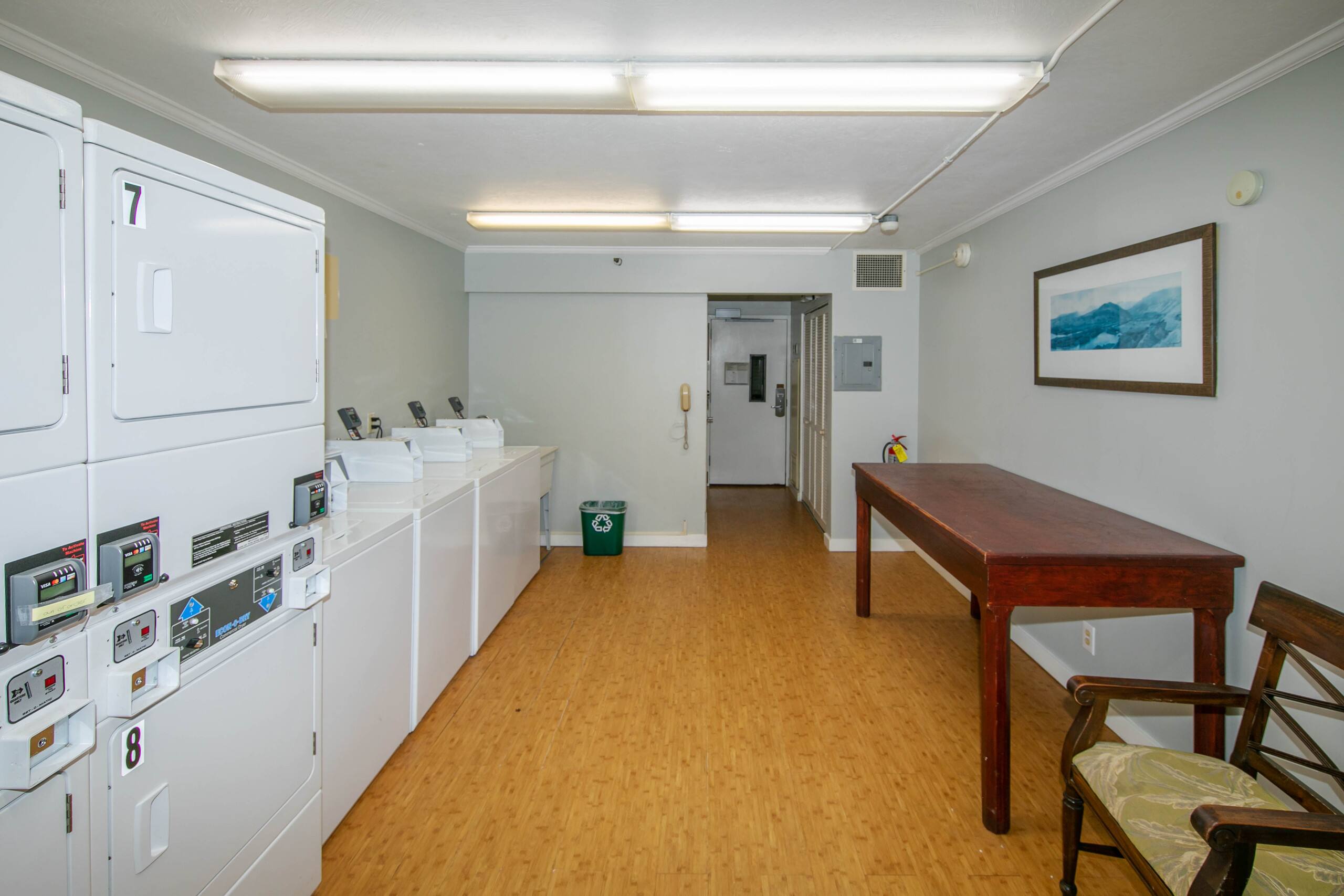 Condo in Lihue · ★4.36 · Studio · 1 bed · 1 shared bath - Image 25