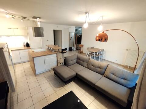 Apartment: Chatenay Malabry