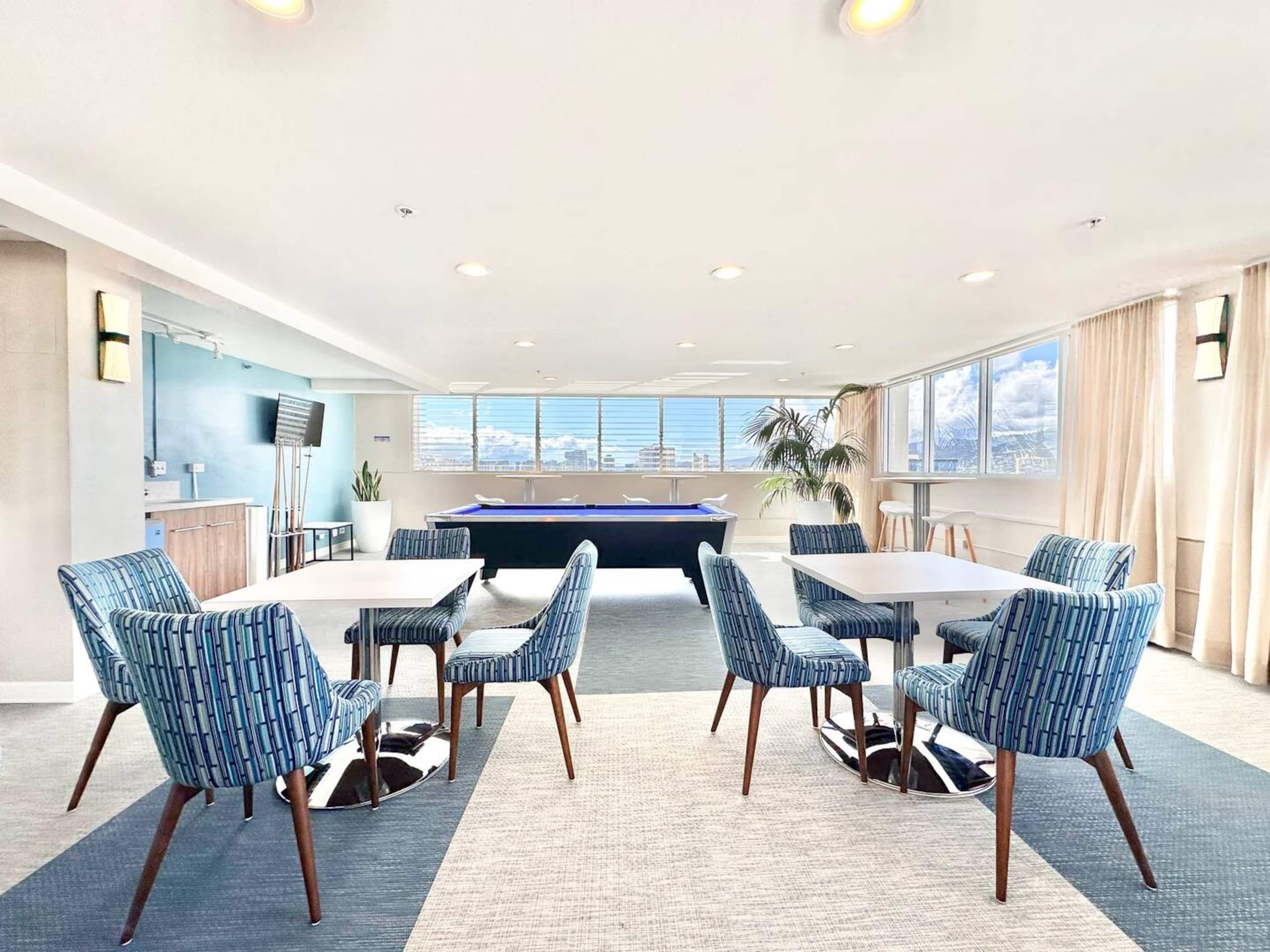 Condo in Honolulu · ★4.86 · Studio · 2 beds · 1 bath - Image 23