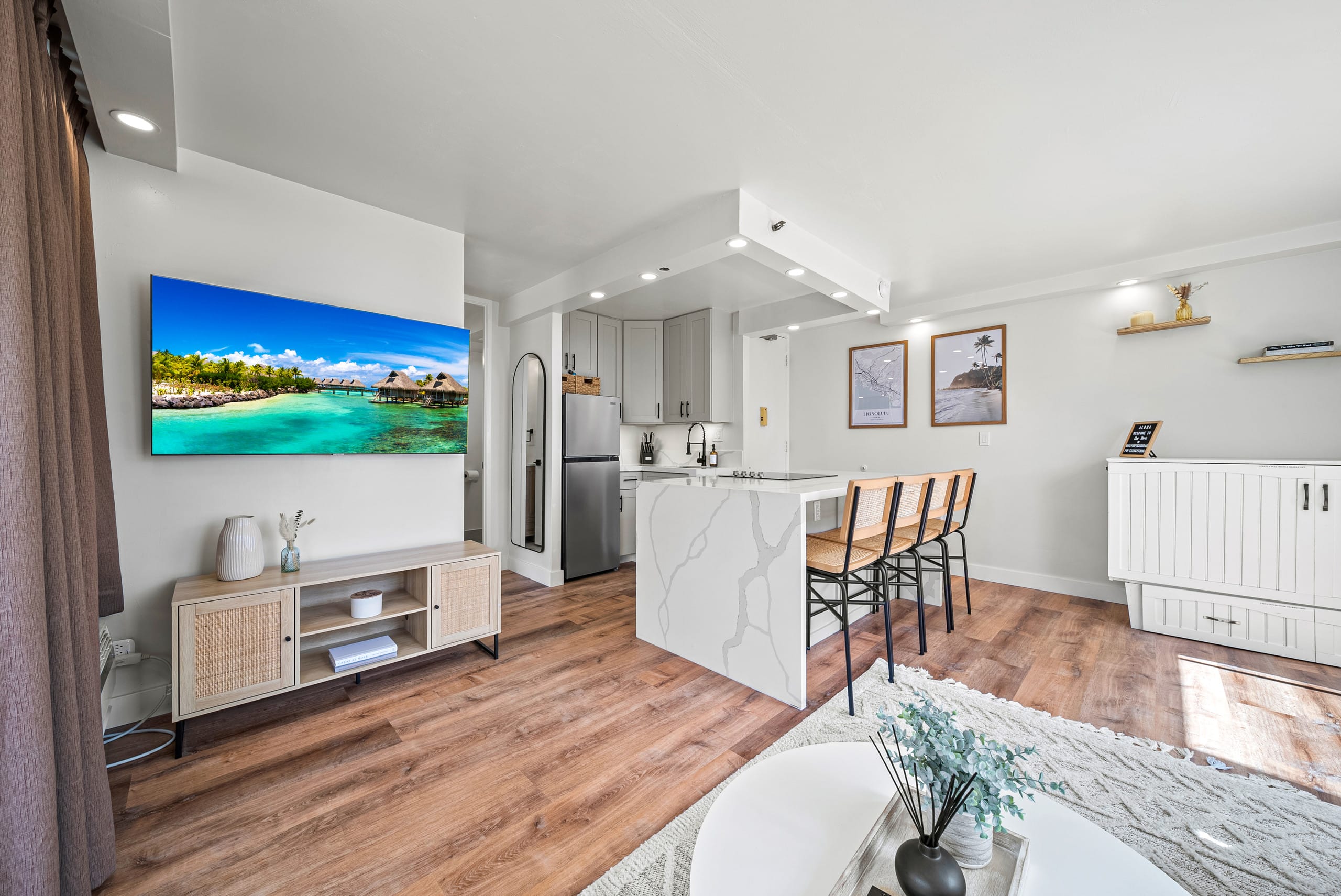 Condo in Honolulu · ★4.86 · Studio · 2 beds · 1 bath - Image 1