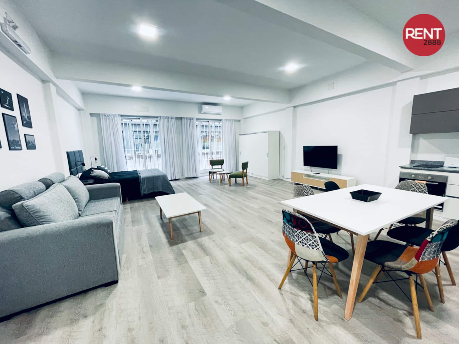 Brand new equipped/modern apartment in the Center! -T1
