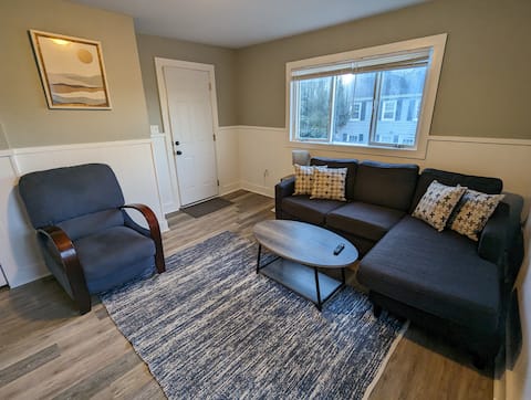 Modern 1br in Biddeford