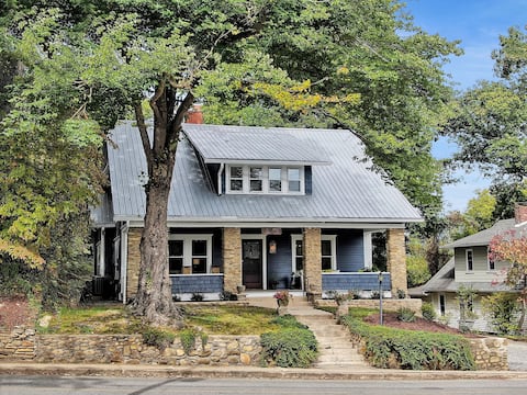 Cozy Renovated Lake View Retreat