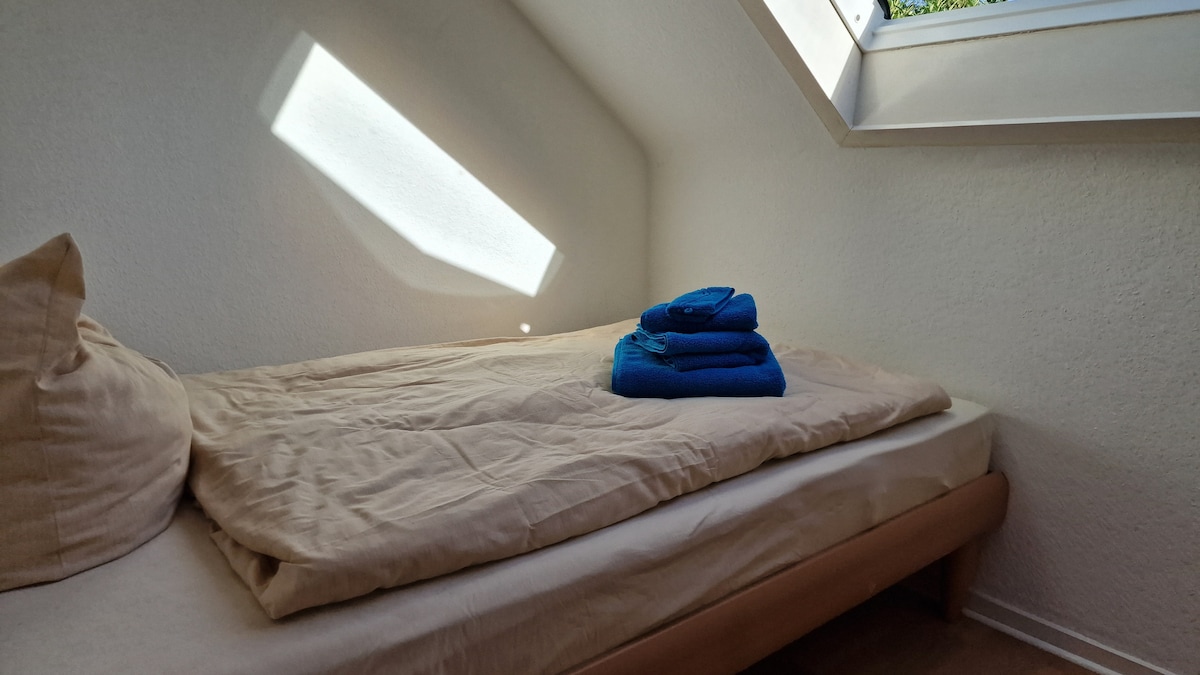 Posteľ 1 v spálni (120 m x 200 m)