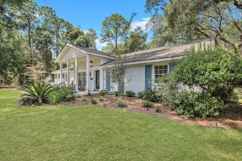 NEW - Beach Meets Elegance on Jekyll Island!