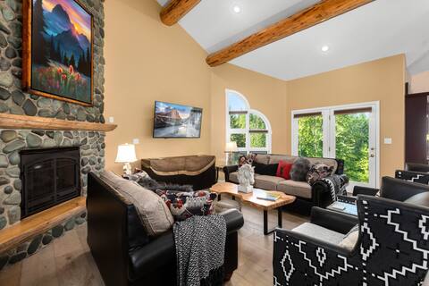 Meadow Lake Hideaway