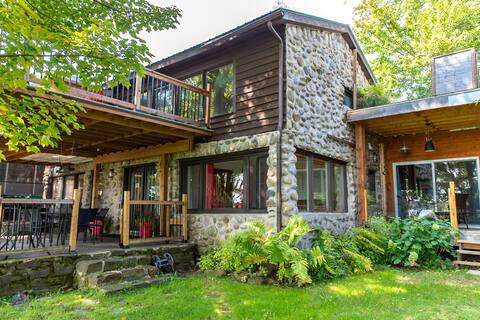 Turtle Lake Chalet  | Spa | Waterfront