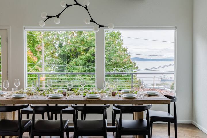 Water Views | Sleeps 20 | 2 Kitchens & Living Rms gallery image 4