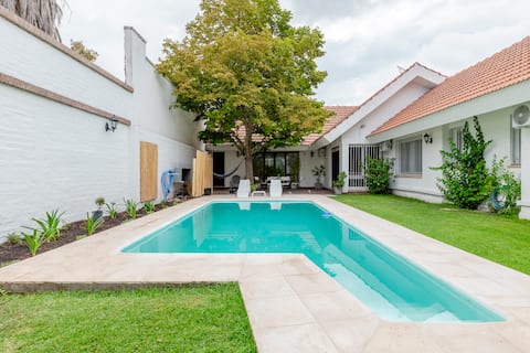 Luxury Casa Noble in Quinta Sección
