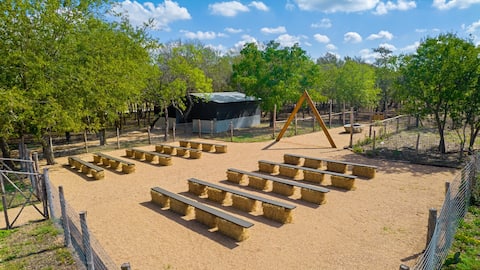 Popular Airbnb listing: Modern, Private Guest Ranch Near COTA & Austin in Del Valle East