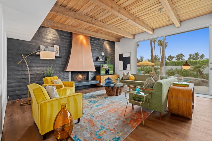 1960s Mid-century Showplace - Palm Desert, CA