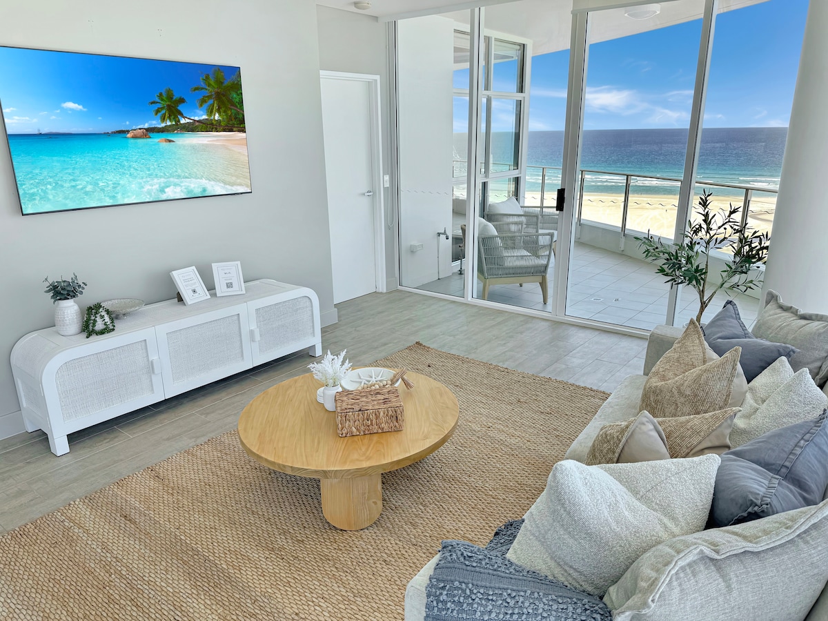 Top performing Airbnb: 2 Level Penthouse Private Rooftop & Plunge Pool in Coolangatta