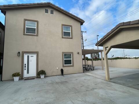 Cozy Midway City Home
