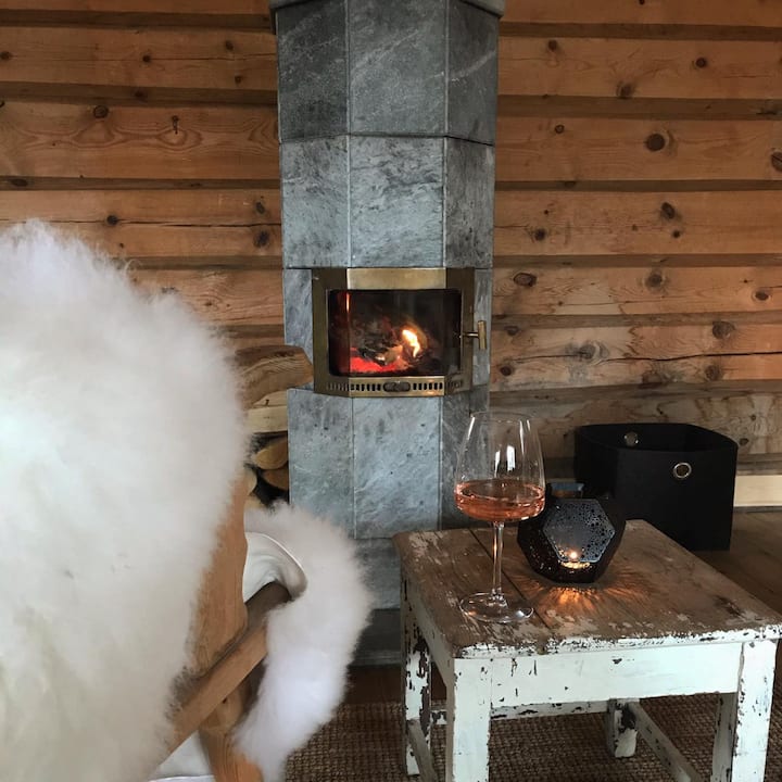 Autentisk Tømmerhytte I Lom - Fossbergom