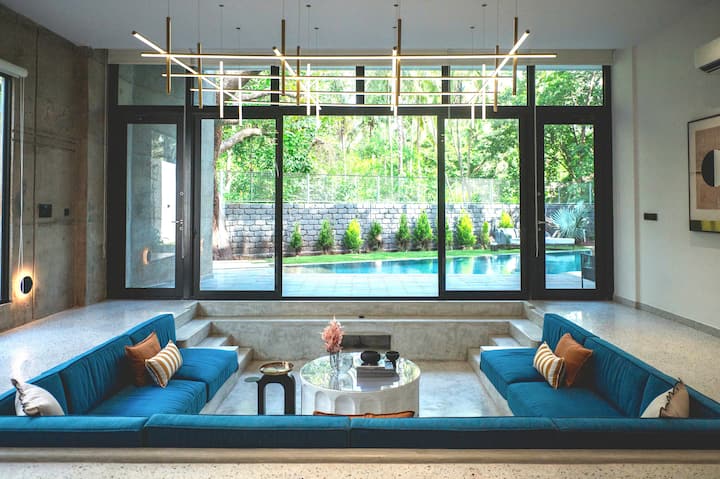 Living room image 5