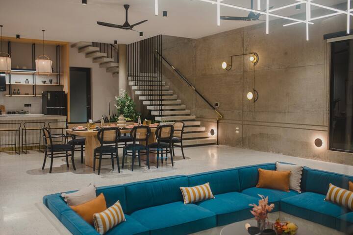 Living room image 3