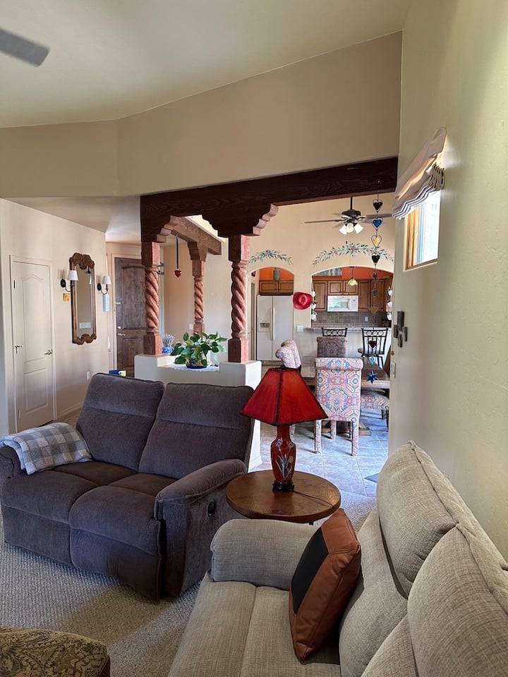 Barrio Bungalow - Tubac, AZ