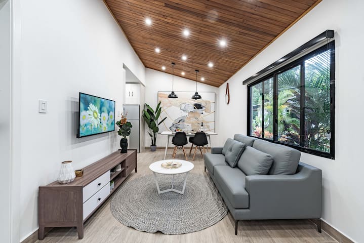 Modern Villa in Tropical Community By Tamarindo