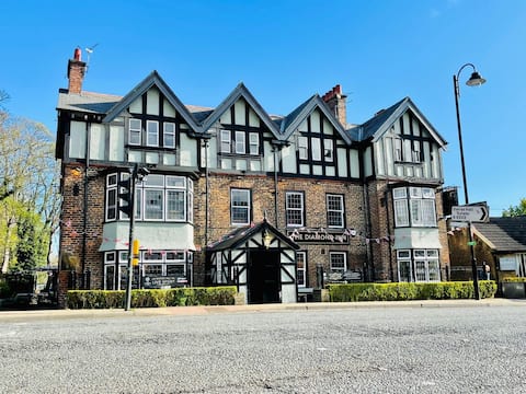 Diamond Inn. Rm 4 Dbl