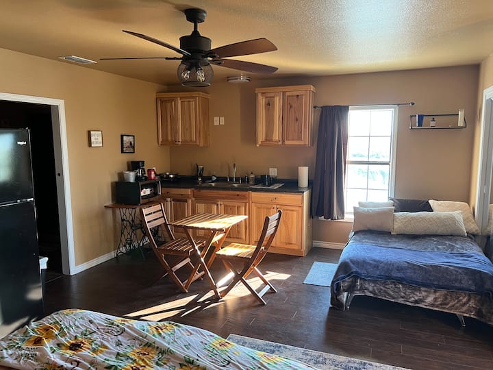 Hideaway Ranch: Private/upper Level Only! - Breckenridge, TX