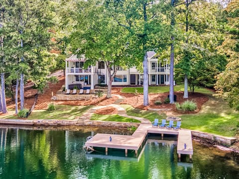 Luxury Lakefront | Hot Tub | Movie Room | Fire Pit