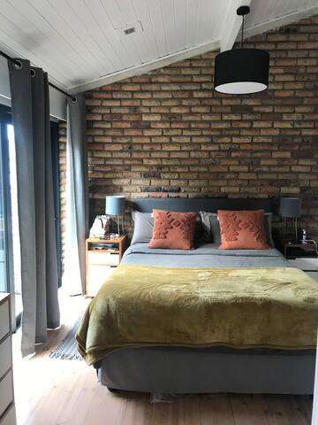 Mountain view family home