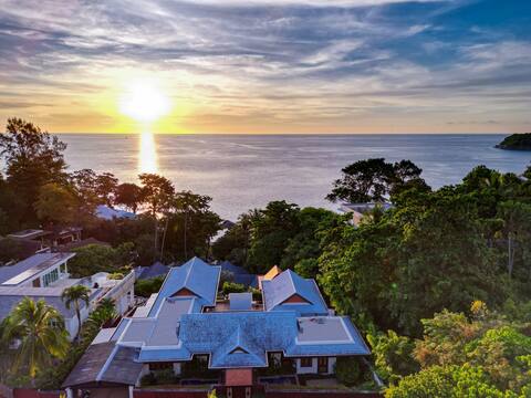 kata seaview 5BR villa  3 mins to beach