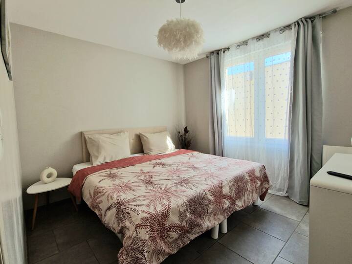 غرفة النوم 1