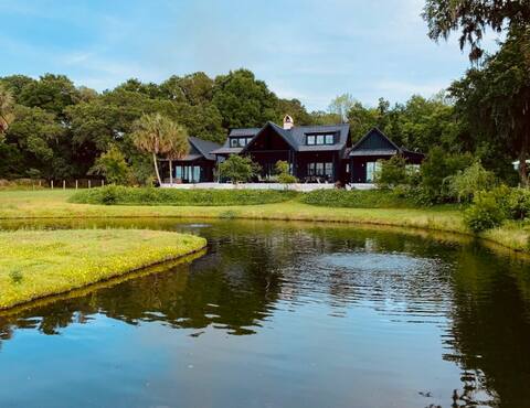 Charleston Waterfront Retreat w/ Deep Water Dock
