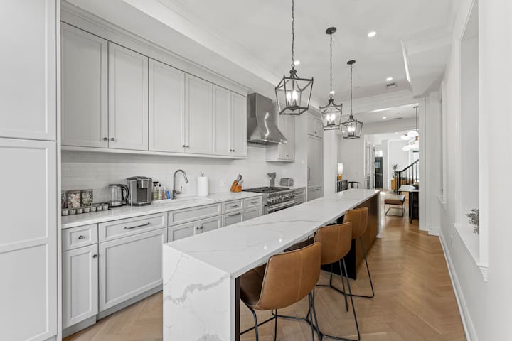 District cottage managed Airbnb listing 1