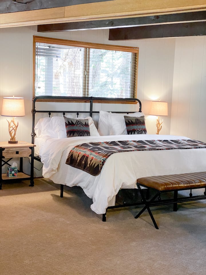 საძინებელი 1