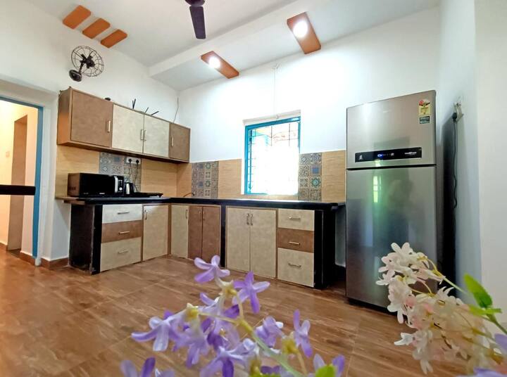 Full kitchen image 3
