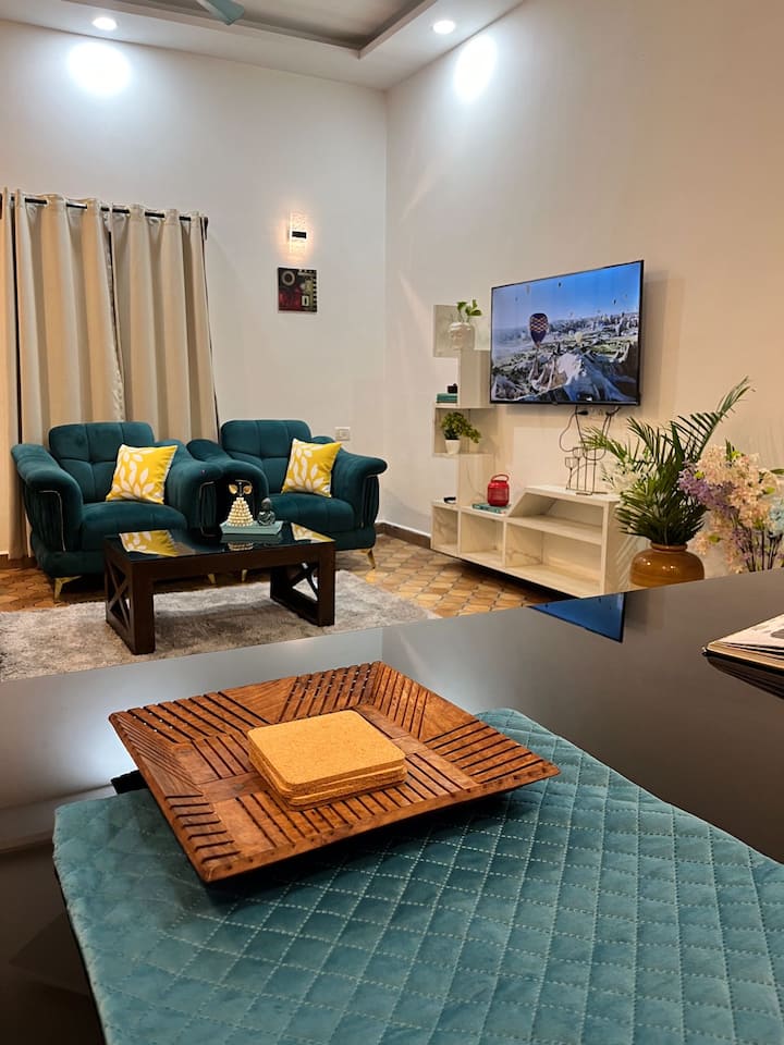 Living room image 1