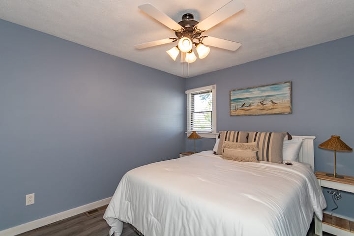 Харбър Ваканционна спалня с двойно легло.