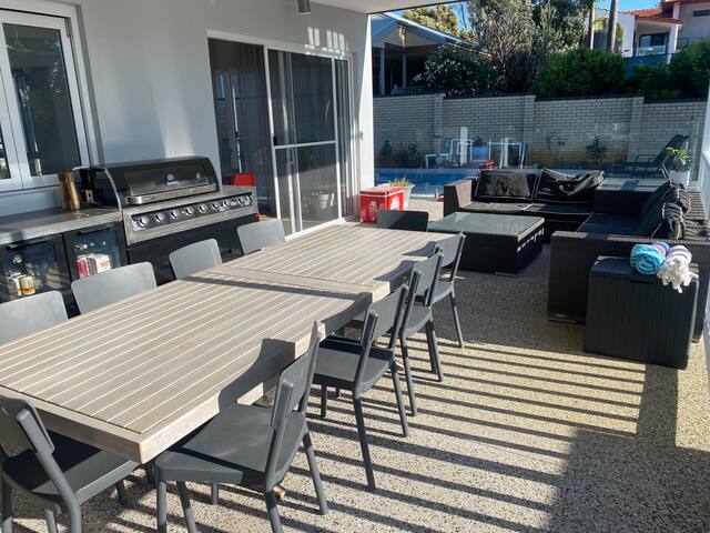 Entire large luxury house gallery image 5