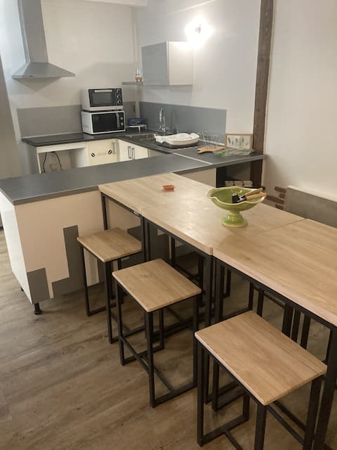 apartment in the heart of the village with terrace