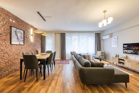 (14) Prestige, Spacious, 3BR.