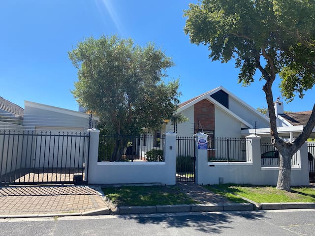 A Home in Timour Hall gallery image 2