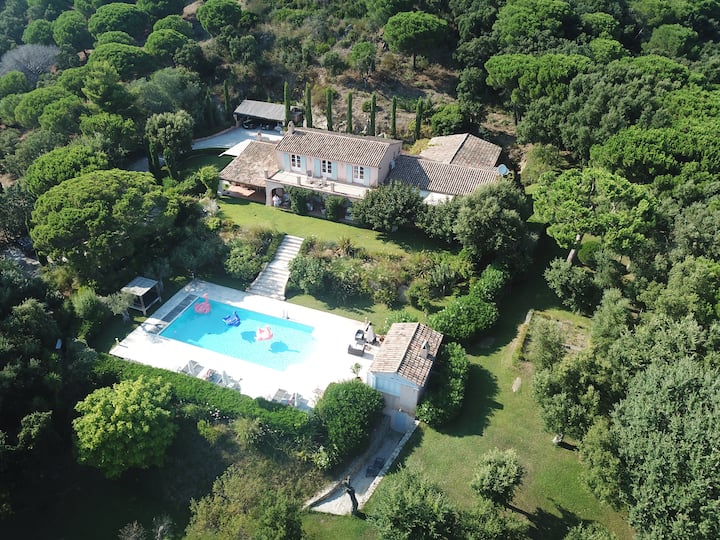 Stunning Holiday Home In Ramatuelle - La Croix-Valmer