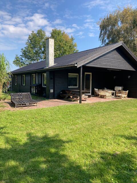 Summerhouse close to Nature
