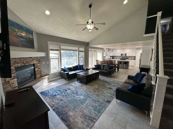 Snowbird Ski/Board Retreat Houses for Rent in Sandy, Utah, United