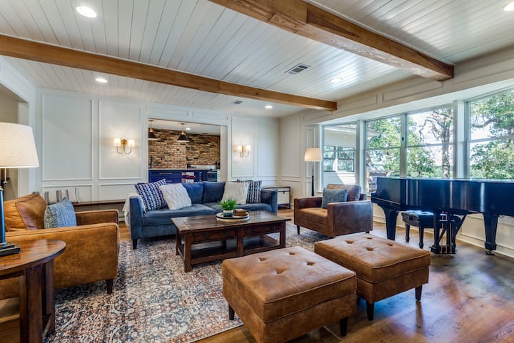 New: Oak Grove Retreat At Lake Ridge Homestead - Denton, TX