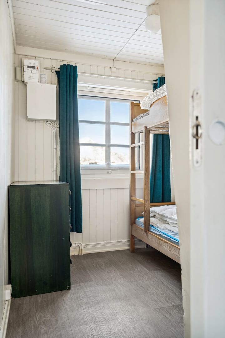 საძინებელი 1