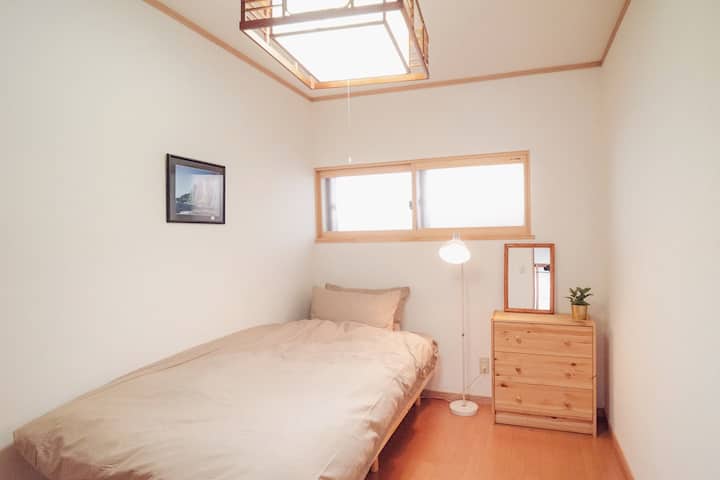 غرفة النوم 3: شيموكيتا